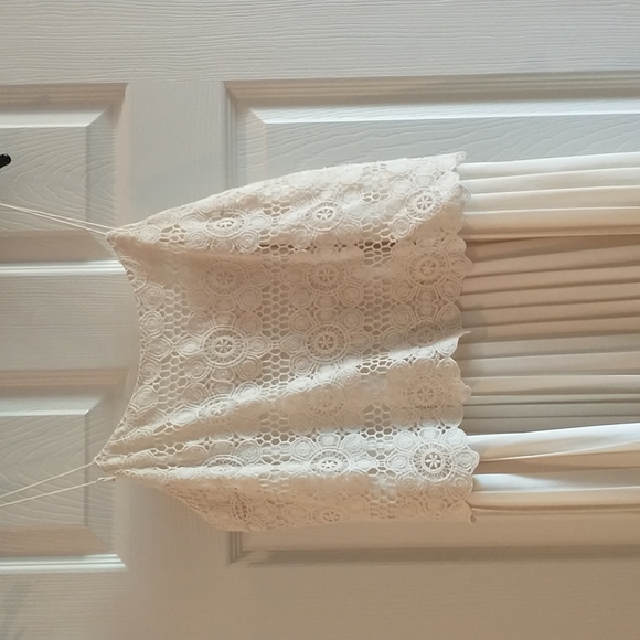 ***DRESS SALE*** - Picture 2 of 4